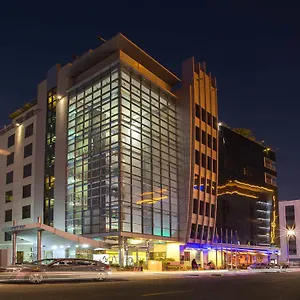 3* Hotel apartamentowy Mena Albarsha At The Mall